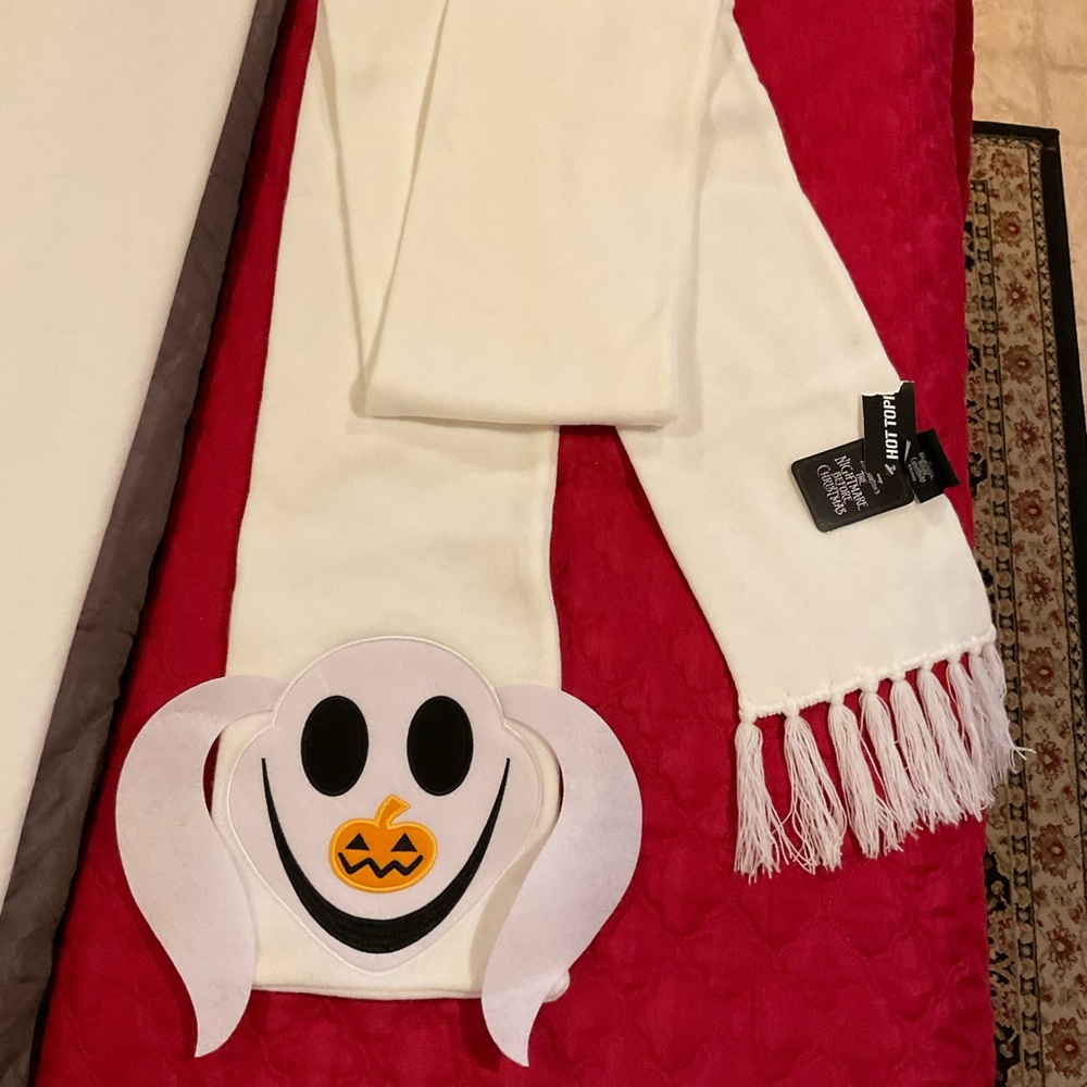 NWT Disney The Nightmare Before Christmas Scarf Zero 3D ears an embroidered face